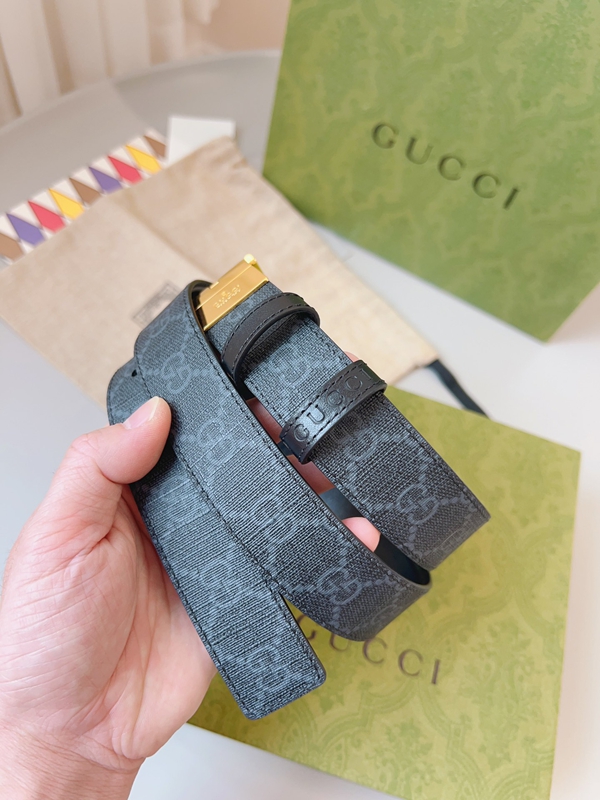 スーパーコピーグッチベルト背面デザイン
